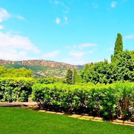 Apartamento Deux Pieces Rez De Jardin Cap Esterel Esterelvacances *